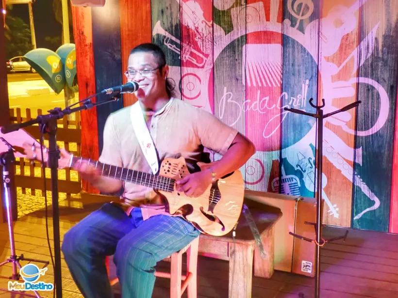 Música ao vivo