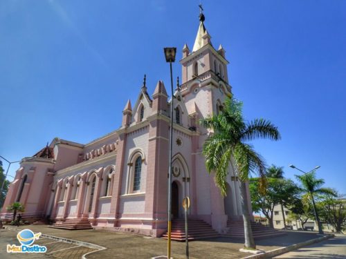 Igreja Matriz de Nossa Senhora das Dores - Dores do Indaiá-MG