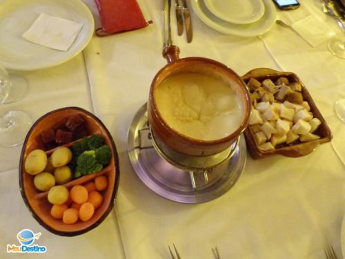 Fondue de Queijo - Restaurante Colosseo - Onde comer em Gramado-RR