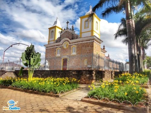 Igreja Matriz de Nossa Senhora da Conceição - O que fazer em Carrancas-MG