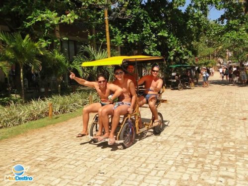 Bicitáxi - Vila - O que fazer na Praia do Forte-BA