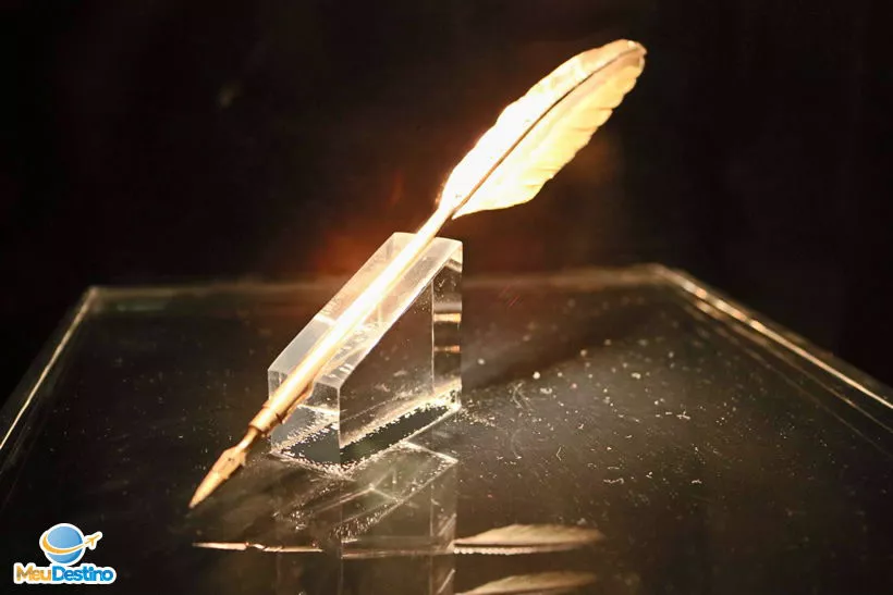 Pena usada para assinar a Lei Áurea - Museu Imperial - Petrópolis-RJ