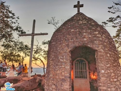 Capela de Pedra e Cruz - Morro da Gurita - Divinópolis-MG