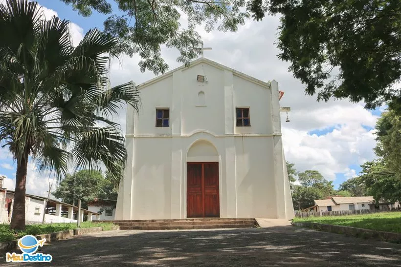 Igreja de Nossa Senhora das Mercês - Andrequicé - Três Marias-MG