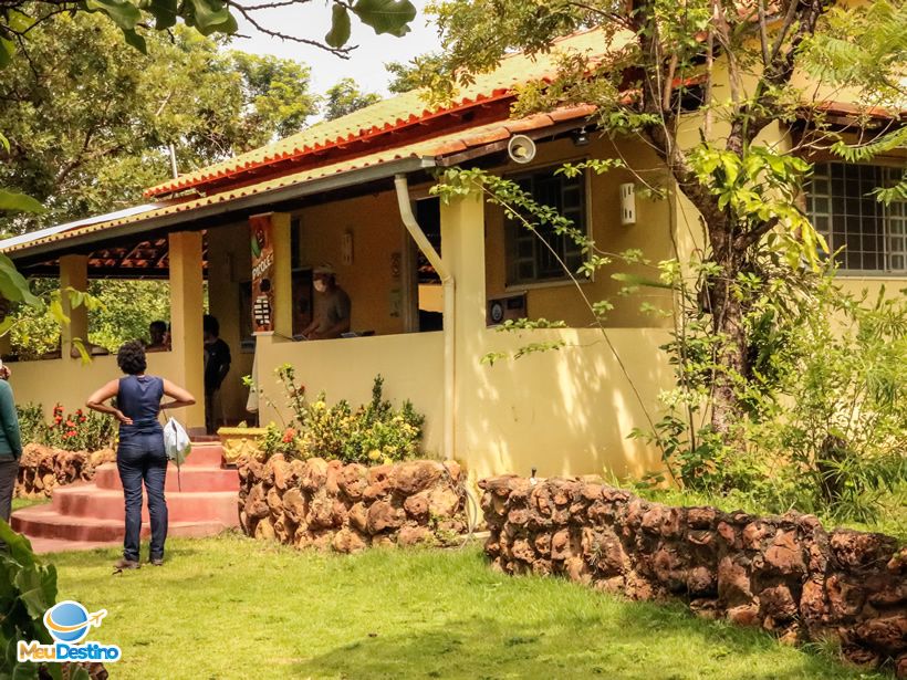 Pousada e Restaurante Maria das Flores - São Gonçalo do Abaeté-MG