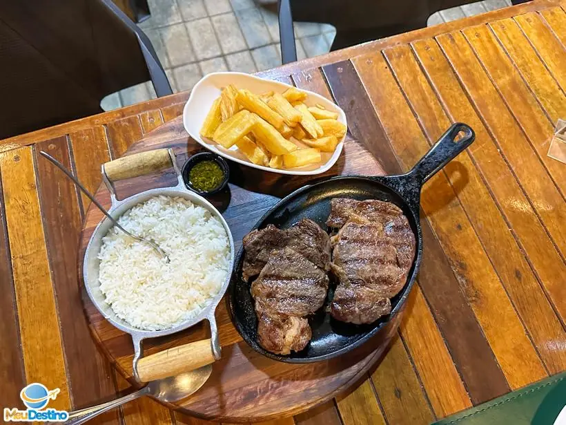 Restaurante Pantanal Grill - Jantar em Bonito-MS
